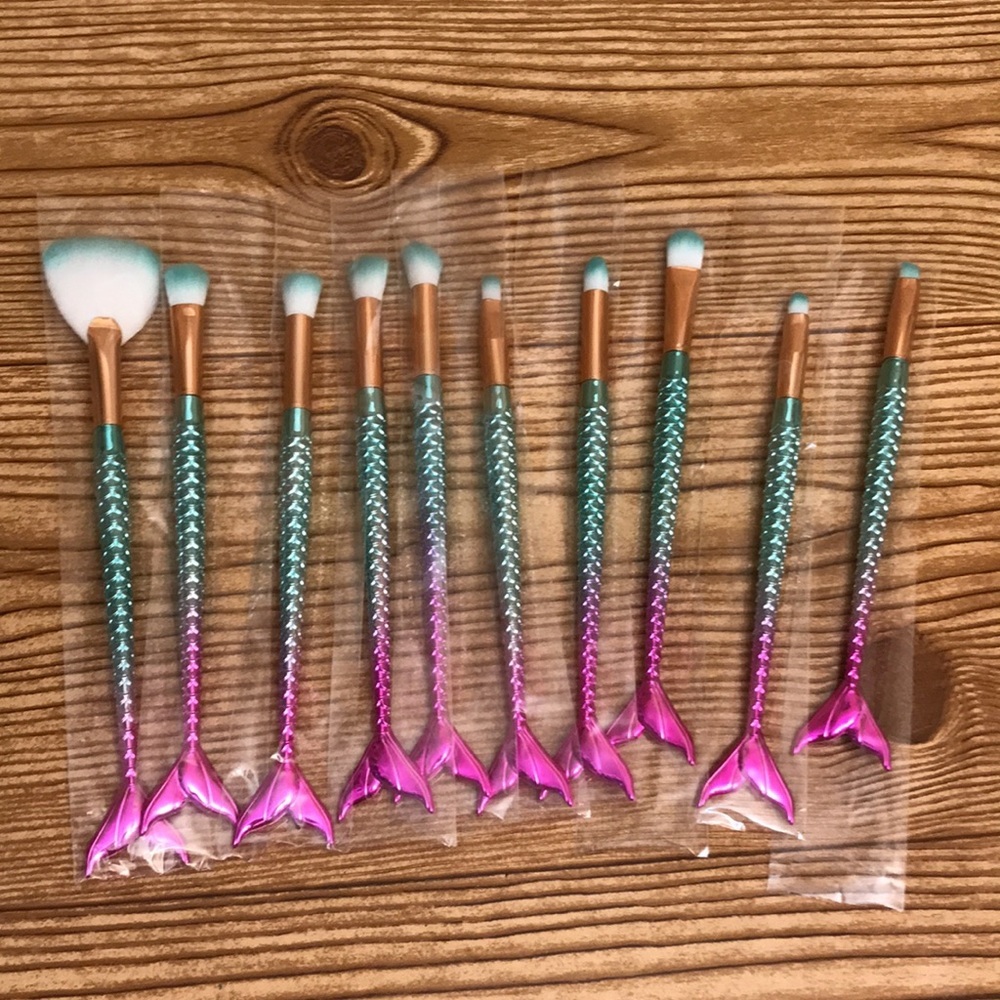 Mermaid tails colorful make up brushes bundle
